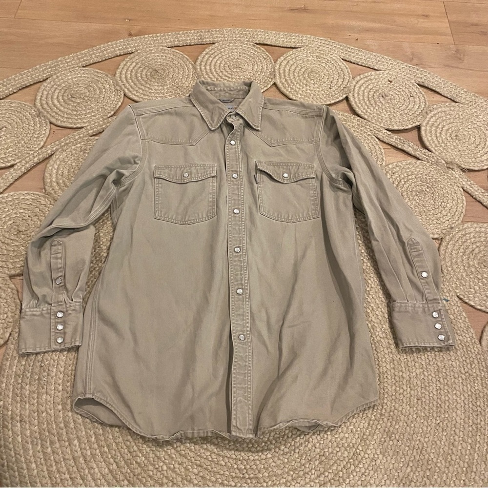 Carhartt Women's L Relaxed fit sage Shirt Button Down Long Sleeves Pockets